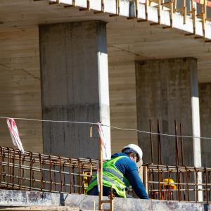 Travailleur batiment